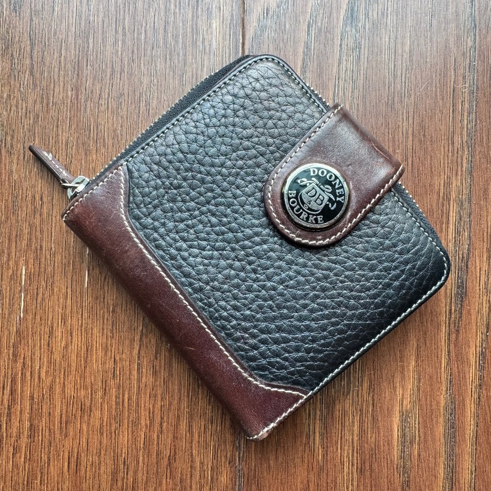 Dooney & Bourke WALLET black and brown with Gold - real genuine leather